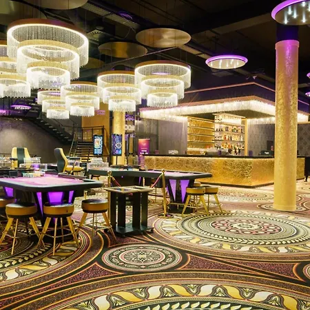 Card Hotel